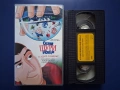 Видеокасета VHS Осем Щури Нощи на Адам Сандлър , снимка 3