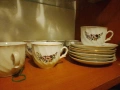 колекция антикварен български порцеланов сет за сервиране захарница,чаши 6 броя и чинийки 6 броя , снимка 3