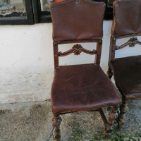 Ретро дървени столове с дърворезба и кожена седалка и облегалка , снимка 6 - Столове - 44684909