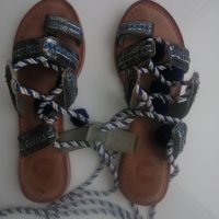 Уникални Gioseppo сандали с пискюли + подарък блузка в подходящо синьо, снимка 17 - Сандали - 35957507