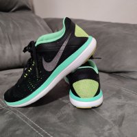 Дамски маратонки NIKE , снимка 1 - Маратонки - 40282909