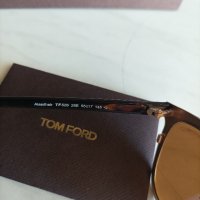 Tom Ford оригинални дамски слънчеви очила , снимка 6 - Слънчеви и диоптрични очила - 44392101