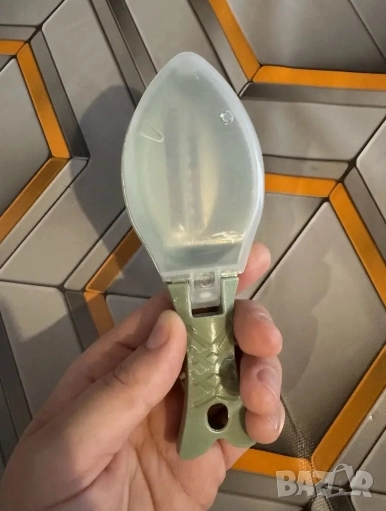 🐟 Ръчен уред за почистване на риба , снимка 1