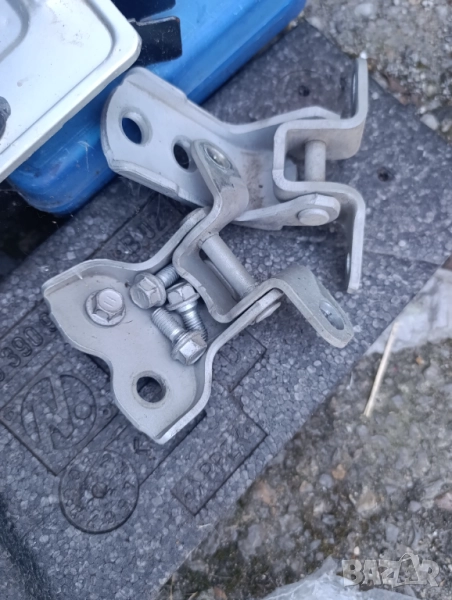 Панти за предна врата за Тойота Ярис , снимка 1