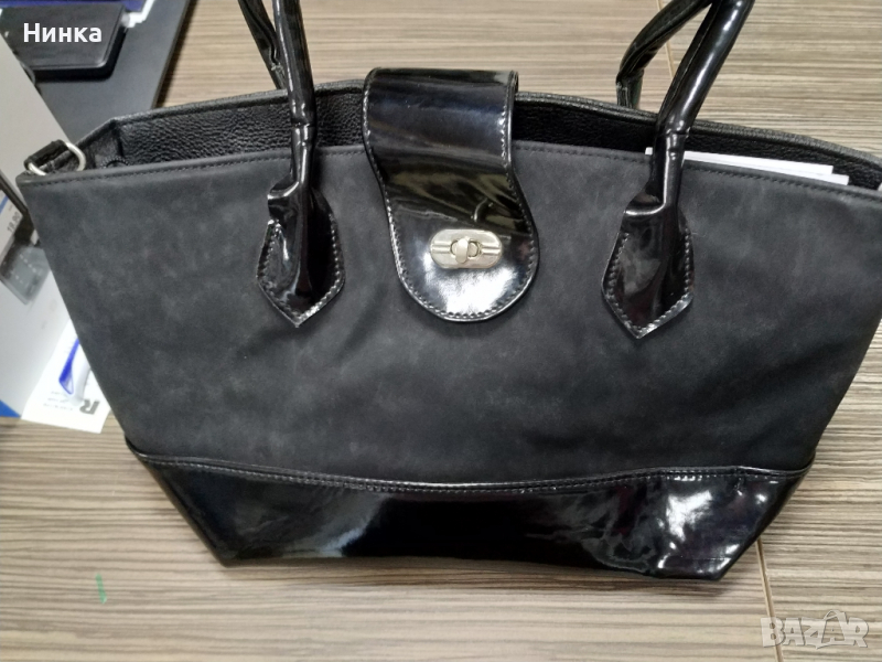 Дамска чанта с дръжки от лак, снимка 1