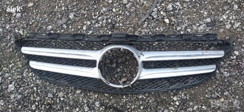 W205 предна решетка забележка , снимка 1