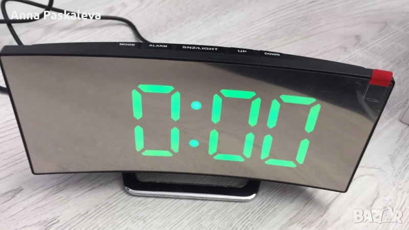 Цифров часовник - Огледален, снимка 1