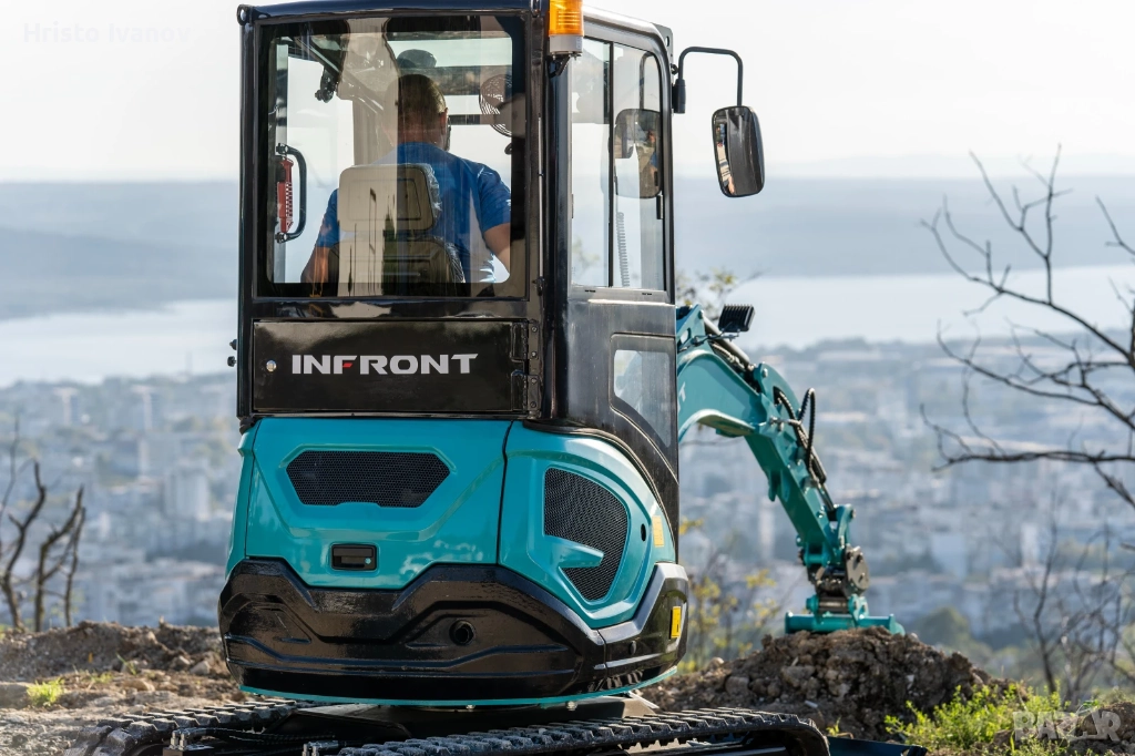 Услуги с мини Багер и Самосвал, снимка 1