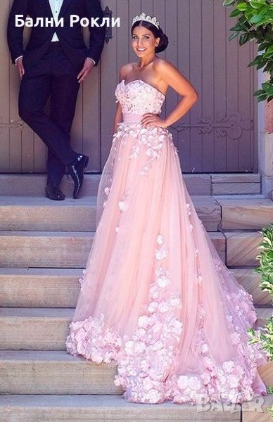Сватбена рокля с 3 Д цветя в нежно розово, снимка 1