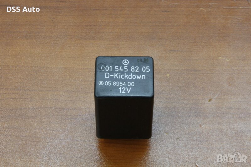 Модул - реле за Мерцедес W124 W201 W210 722.4 722.3 0015458205, снимка 1