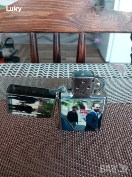 Продавам оригинална,красива и стилна запалка-USA.Работеща.Заредена с бензин и камъче., снимка 1