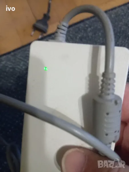 зарядно устройство за лаптоп, снимка 1