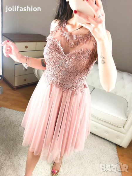 Вечерни рокли, снимка 1