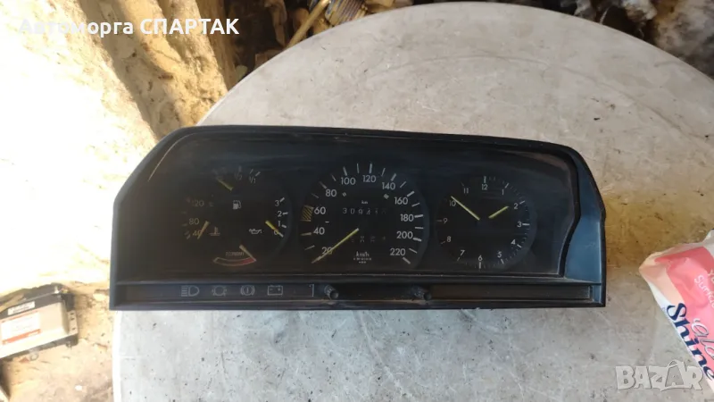 Километраж Mercedes 190 1985г., снимка 1