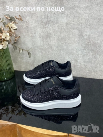 Alexander McQueen Дамски Черни Блестящи Маратонки С Бяла Подметка👟Дамски Спортни Обувки Код E852