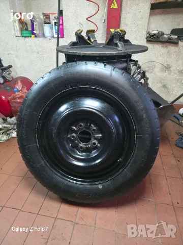 Патерица Kia Sportage 