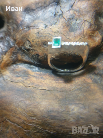 Сребърен пръстен със смарагд, снимка 2 - Пръстени - 36233456