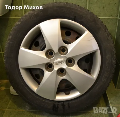 Продавам стоманени джанти за Kia, Hyundai, Mazda 15" със зимни гуми 185/65 R15., снимка 1