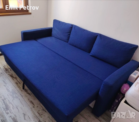 Диван ИКЕА триместен - модел FRIHETEN, снимка 2 - Дивани и мека мебел - 53762552