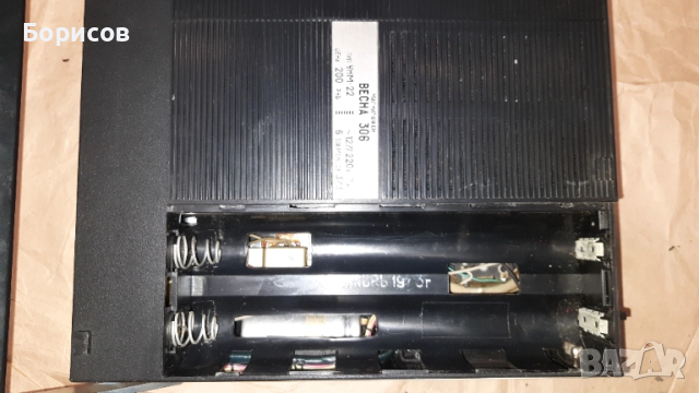 52 годишен руски касетофон Весна VESNA, снимка 4 - Радиокасетофони, транзистори - 52236582