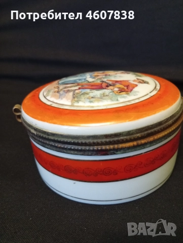 Порцеланова кутийка за бижута, снимка 2 - Антикварни и старинни предмети - 52661580