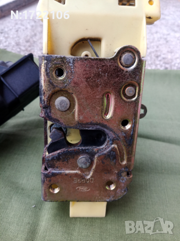 XS41-A26413-BH  БРАВА ЗАДНА ВРАТА ФОРД ФОКУС, снимка 4 - Части - 44527628