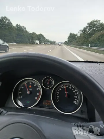 Опел Астра 1.6 бензин 105к.с 2006г, снимка 6 - Автомобили и джипове - 47389446