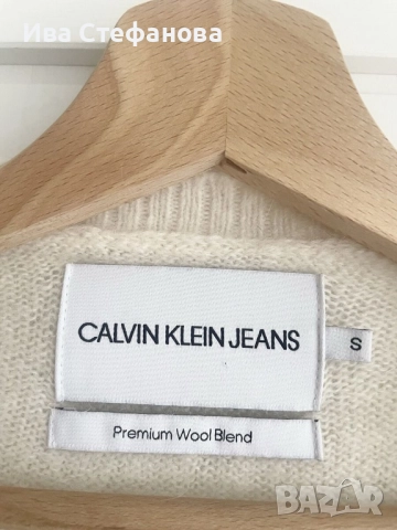  пуловер вълна кашмир цвят слонова кост, с кройка Calvin Klein Jeans, с лека кройка, мек и топ, снимка 6 - Блузи с дълъг ръкав и пуловери - 51864687