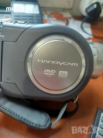 Soni DCR DVD 404, снимка 3 - Камери - 53413435