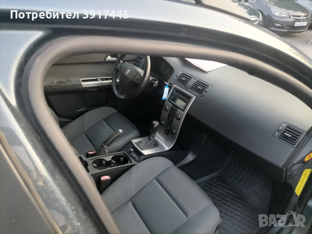 Volvo v50 1.6D, снимка 10 - Автомобили и джипове - 53628981