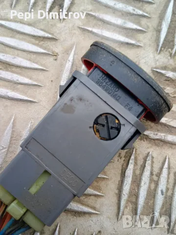 Бутон аварийни светлини 864W0140 Daewoo Matiz (2000)г, снимка 2 - Части - 50419052