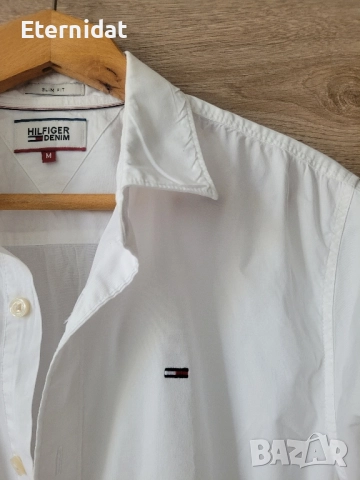 Бяла риза TOMMY HILFIGER , снимка 3 - Ризи - 51863428