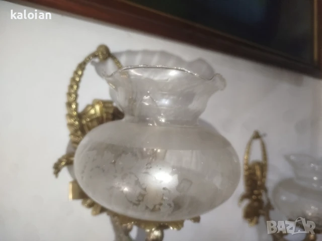 Месингови стари столици викториански стил. Пълен оригинал с фини стъклени гравирани абажури. Размери, снимка 7 - Антикварни и старинни предмети - 51285859