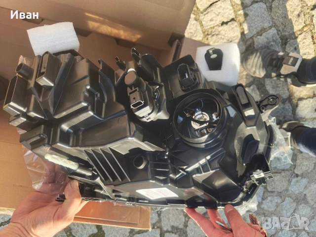 Фар ляв и десен Dacia Duster 2+ 2023г, снимка 3 - Аксесоари и консумативи - 53131403