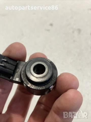 Сензор за детонация за Volvo C70 2.4 Бензин (2008) 31104959, снимка 2 - Части - 53834302