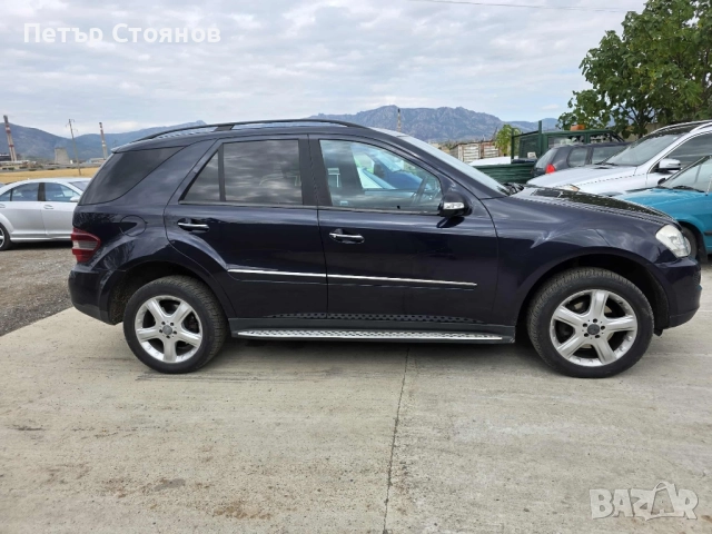 Mercedea-Benz ML 320, снимка 6 - Автомобили и джипове - 52042947
