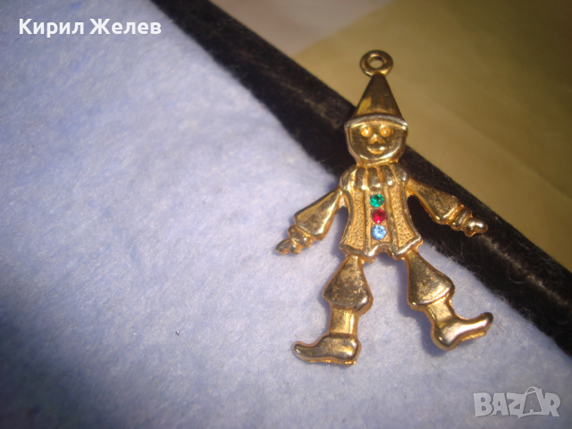 СТАР ПОЗЛАТЕН БРОНЗОВ ФИГУРАЛЕН АРТ ДЕКО МЕДАЛЬОН с КРИСТАЛИ ЧОВЕЧЕ 26121
