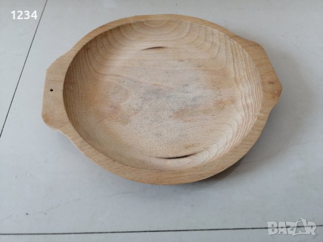 Дървена чиния 24 см. 