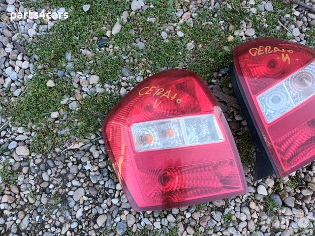 ляв и десен стоп за киа черато хечбек кия 04 - 09 KIA CERATO, снимка 2 - Части - 49627390