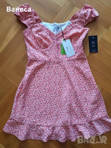 Нова рокля на Памела Райф 