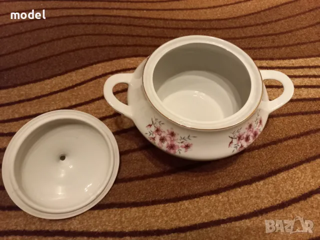 Порцеланов супник на завод Китка, Вместимост 3 литра, снимка 3 - Сервизи - 49273999