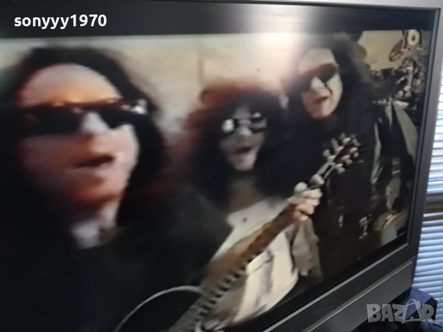 KISS MADE IN ITALY-ORIGINAL DVD 2102241025, снимка 15 - DVD дискове - 44396216