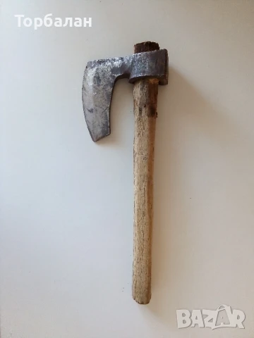 Малка брадва от соц-а