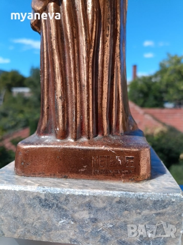 Метална, масивна статуетка на кариатида, архитектурен елемент под формата на женска фигура , снимка 7 - Статуетки - 51762161