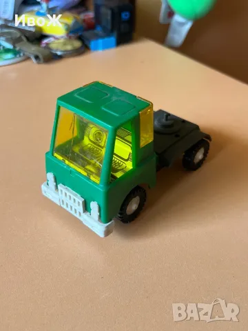 Стара играчка камионче, снимка 1