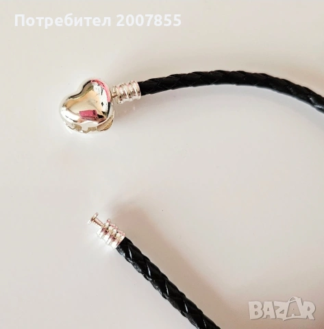 Кожена гривна Pandora сребърно сърце, снимка 4 - Гривни - 53802191