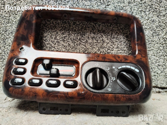 Панел парно от махагон за Крайслер Вояджър, снимка 4 - Части - 53010325