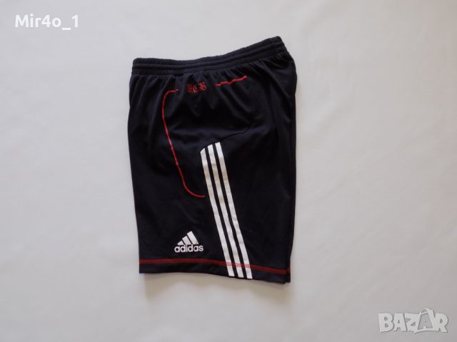 Къси панталони adidas bayern адидас шорти оригинални футболни мъжки М, снимка 3 - Спортни дрехи, екипи - 40271000