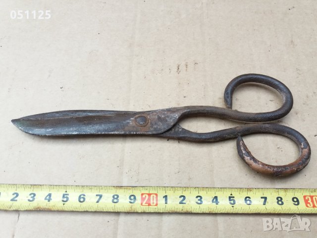 възрожденска кована ножица - абаджийска , снимка 3 - Антикварни и старинни предмети - 35789387
