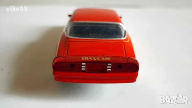 Pontiac Firebird Trans Am 1977 Motormax - Мащаб 1:43, снимка 4 - Колекции - 52403345